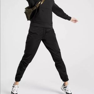 Athleta Radiant Jogger Black Size 8